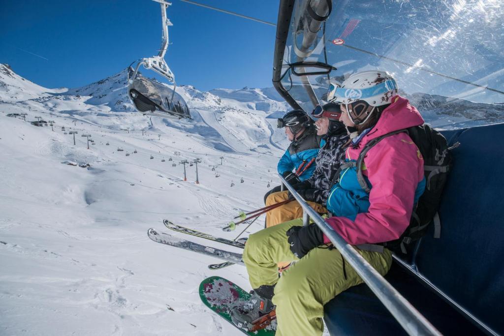 Hotel St. Nikolaus Ischgl Bagian luar foto