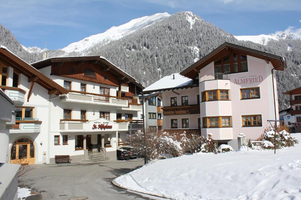 Hotel St. Nikolaus Ischgl Bagian luar foto